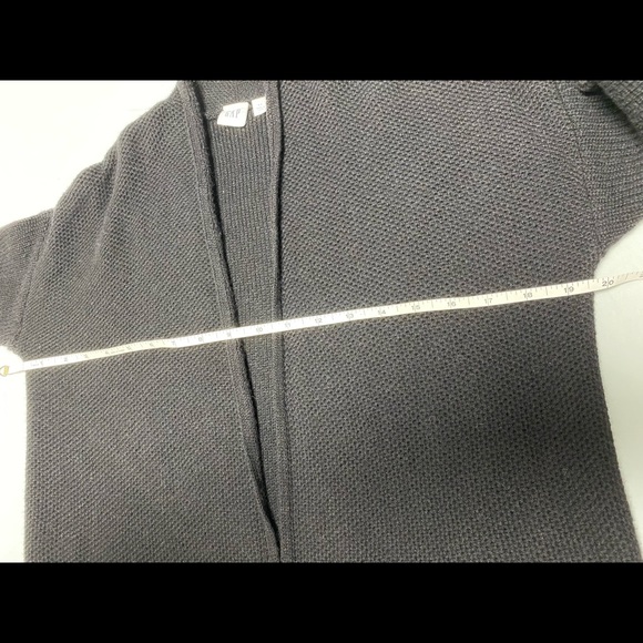 Gap cardigan EUC - Picture 6 of 7